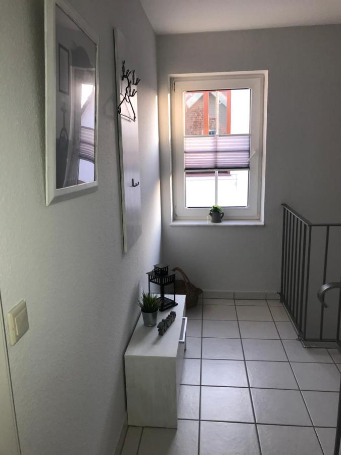 Le Casa De Jeune Düsseldorf Esterno foto